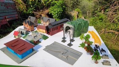 Trenini Lima: costruzioni, binari e accessori