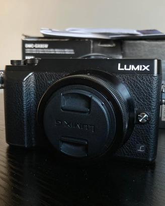 Panasonic DMC-GX85 + Lenti 12-32mm + 45-150mm