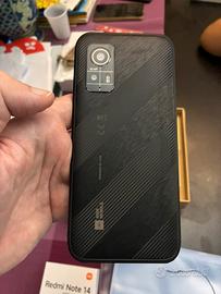 AGM mobile H6 rugged indistruttibile