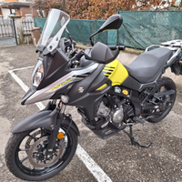 Suzuki V-strom 650