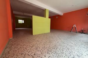 Locale commerciale in Via Cesarò