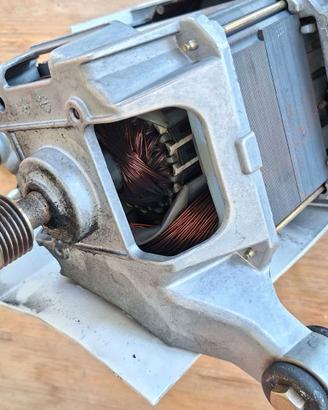 Motore per lavatrice Miele