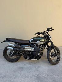 Moto Triumph scrambler