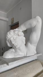 Schiavo morente statua in gesso