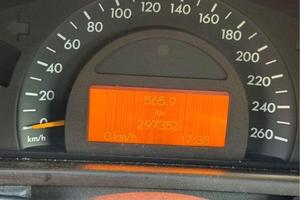MERCEDES C220