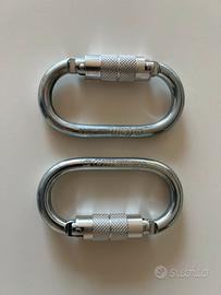 Coppia MOSCHETTONE TWIST LOCK FP33