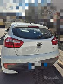 Kia Rio 1200