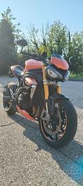  Speed triple 1200 rs 