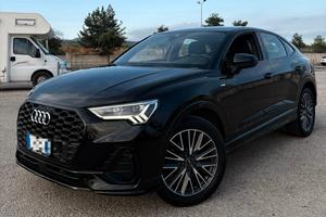 AUDI Q3 S-LINE SPORTBACK IDENTITY BLACK