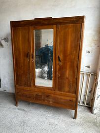 Mobili antichi vendibili anche separatamente 