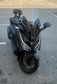 Honda Forza 350
