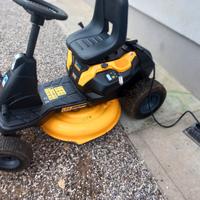 trattorino tagliaerba 