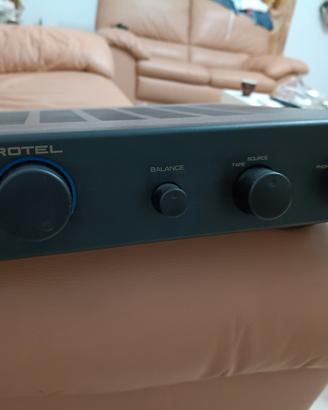 Amplificatore stereo Rotel RA 04