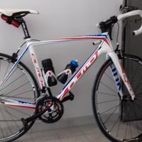 Bici da corsa full carbonio