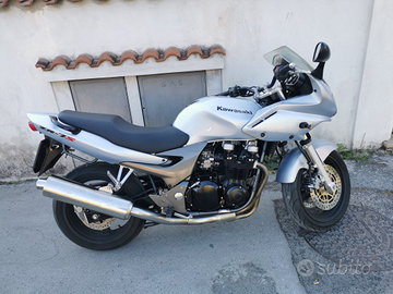 Kawasaki zr7s