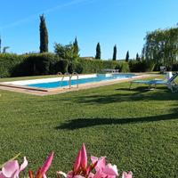 Appartamento in casale di campagna con piscina