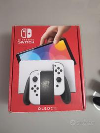 Nintendo switch OLED 64 GB completa di scatola 