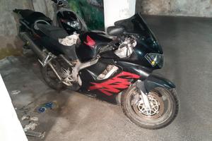 Honda CBR 600 F4 L.E. Storica- 1999 Entra
