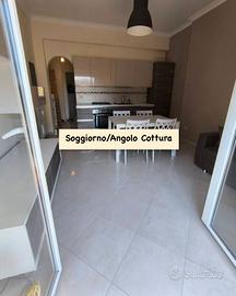 Casetta mattei trilocale arredato con balcone