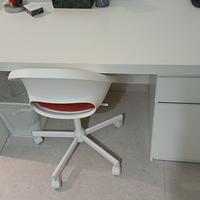 Scrivania IKEA MALM + Sedia Girevole