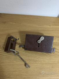 Serratura vintage anni 60/70 in metallo