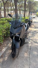 Yamaha xmax 300