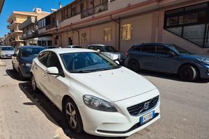 Volvo v40 Business edition/kinetic