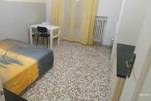 Stanza matrimoniale zona Vignolese