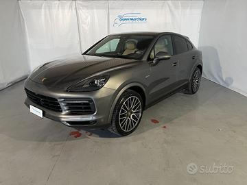 PORSCHE Cayenne Coupé 3.0 V6 E-Hybrid ACC-ASSE P