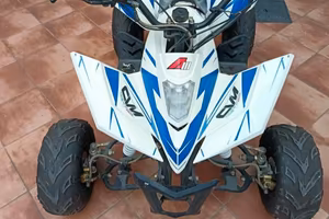 Quad 125 CVM Apollo Motors Blu e Bianco