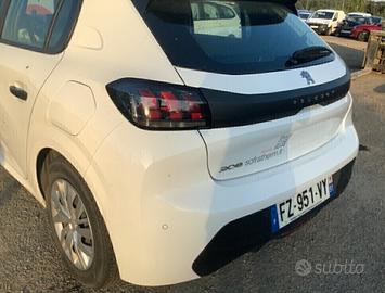 2021 Peugeot 208 BlueHDi 100 Stop&Start 5 porte Li