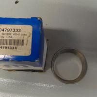 04797333  Chrysler Voyager