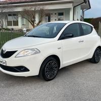 Lancia Ypsilon 1.2 69 CV 5 porte Gold