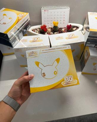 ETB Pokemon 30 anniversario Ita - set allenatore