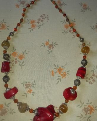 collana pietre colorate