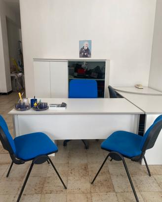 Set mobili da ufficio