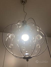 Lampadario in cristallo e matallo