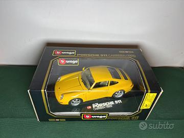 Porsche 911 Carrera 1993 Bburago 1:18 Gialla