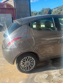 Lancia Ypsilon 1300 multjet
