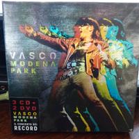 Cofanetto con cd e dvd Vasco Rossi