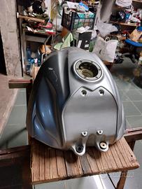 serbatoio cagiva raptor 1000