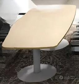 Tavolo per ufficio/ riunioni