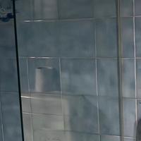 Vetro antischizzi per vasca