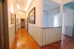 Immobile di 200 m² con più di 5 locali a Catania
