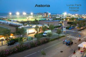 Frontemare Sottomarina Centro con spiaggia e Park