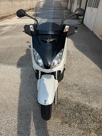 Yamaha X-max 250