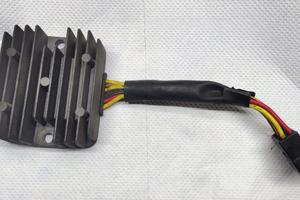 SUZUKI DR Big  Regolatore di tensione