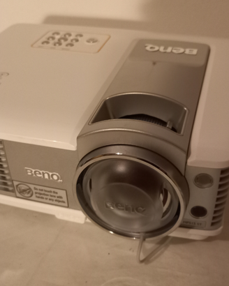 Videoproiettore ottica corta Benq hdmi