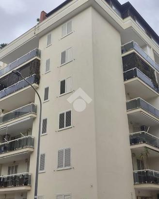 Attico zona Petrarelle con box