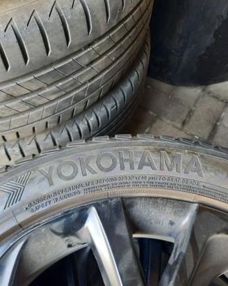 Gomme e cerchio per Toyota